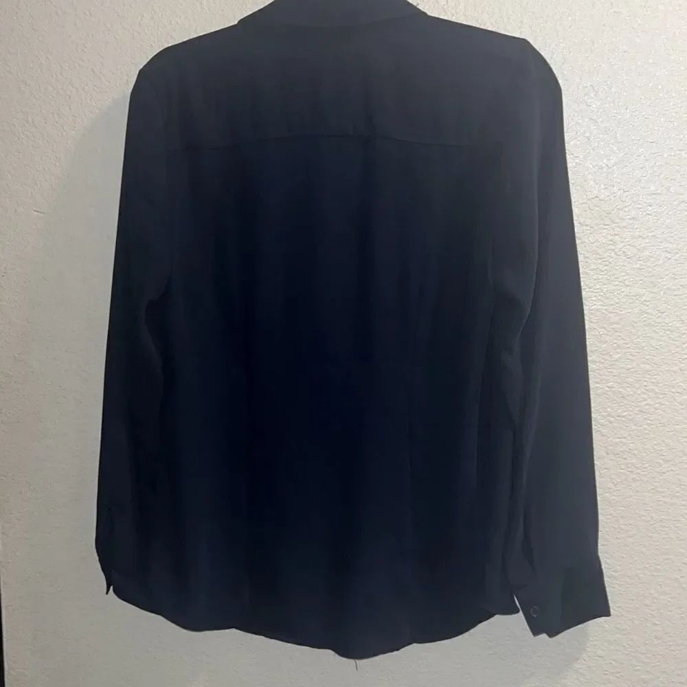 ✨Chicos Ruffle-Front Sz 0 Shirt✨ - Picture 7 of 9